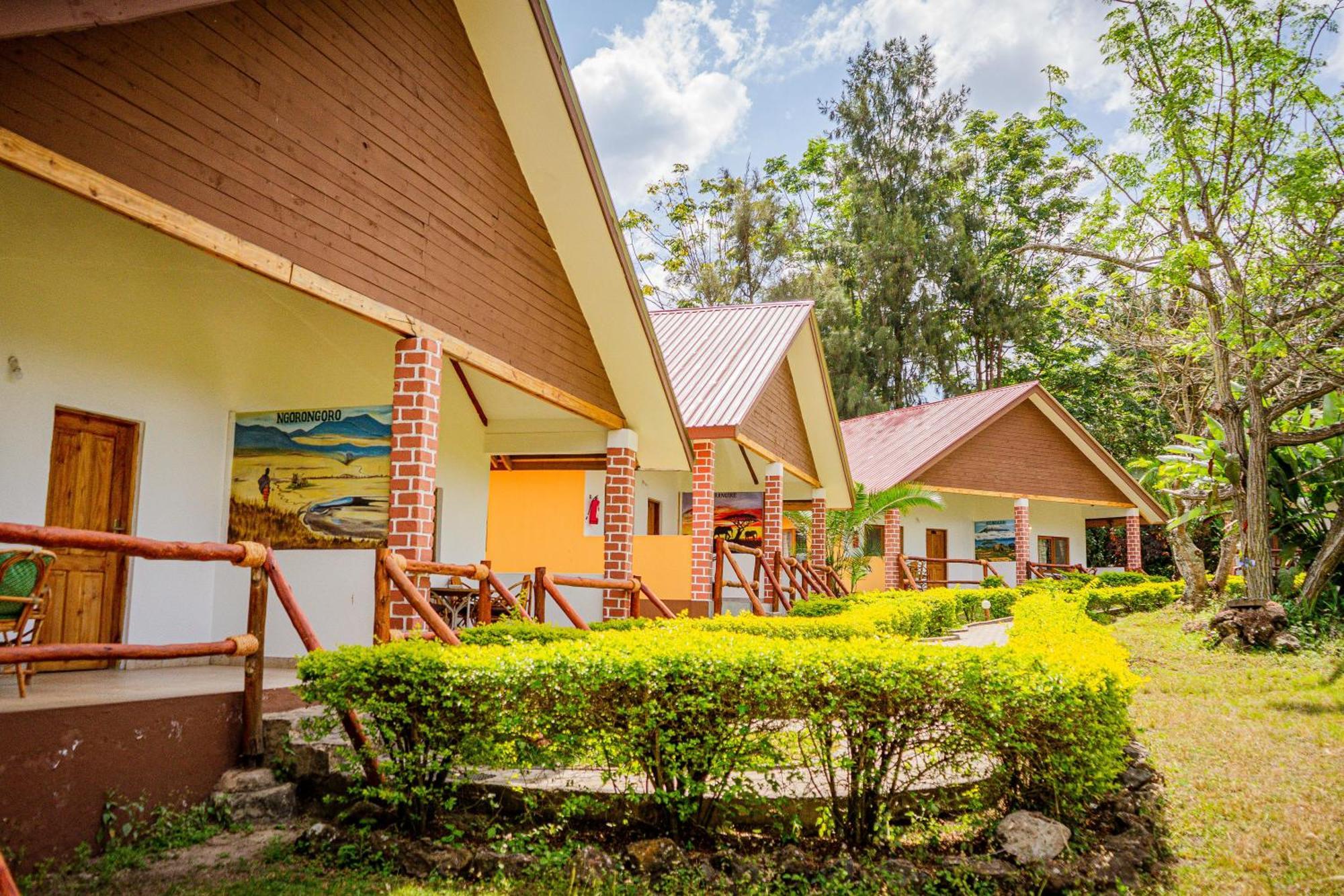 Meru View Lodge Usa River Екстер'єр фото