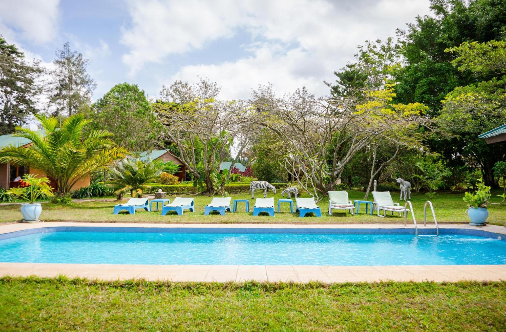 Meru View Lodge Usa River Екстер'єр фото