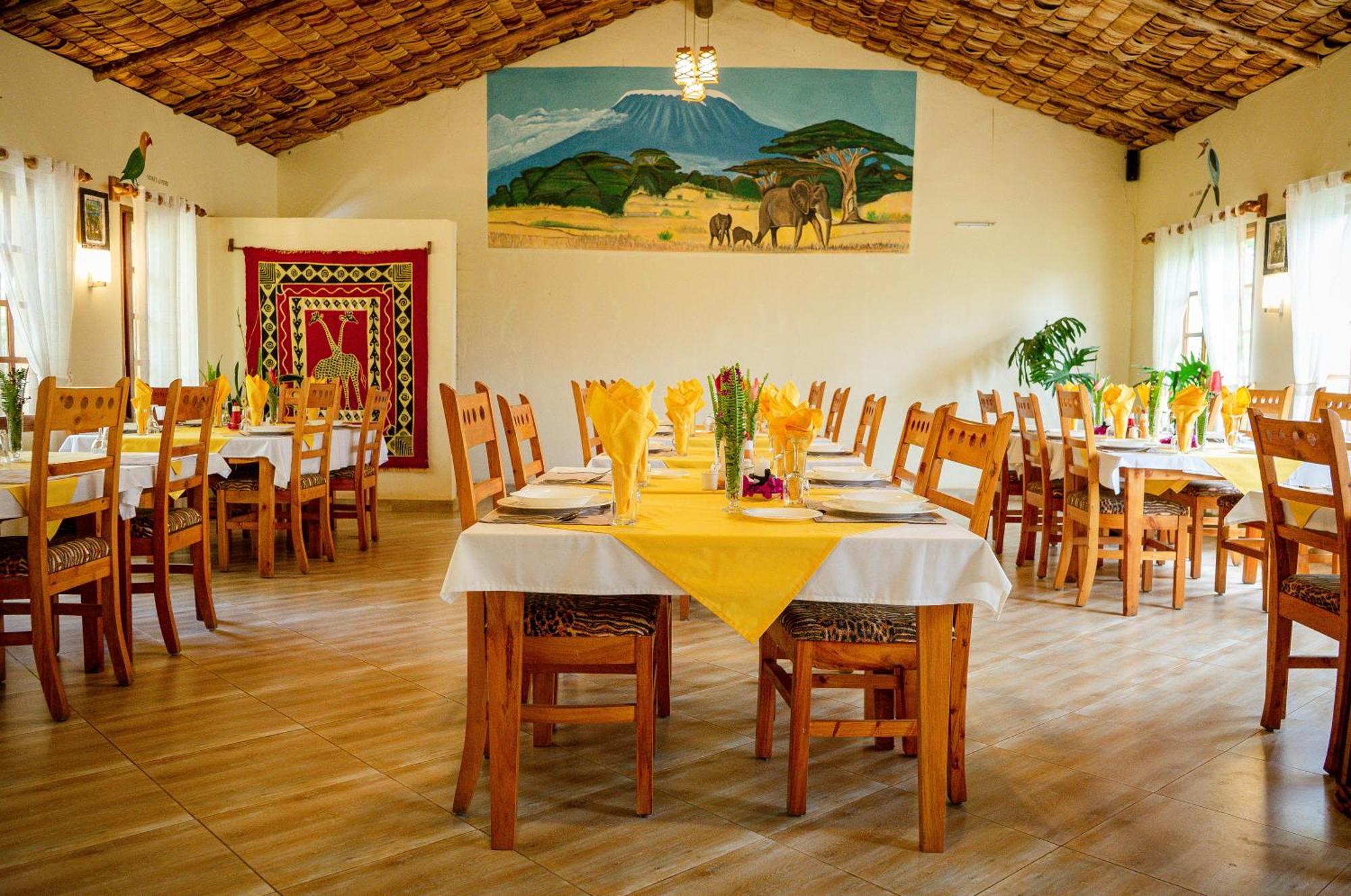Meru View Lodge Usa River Екстер'єр фото